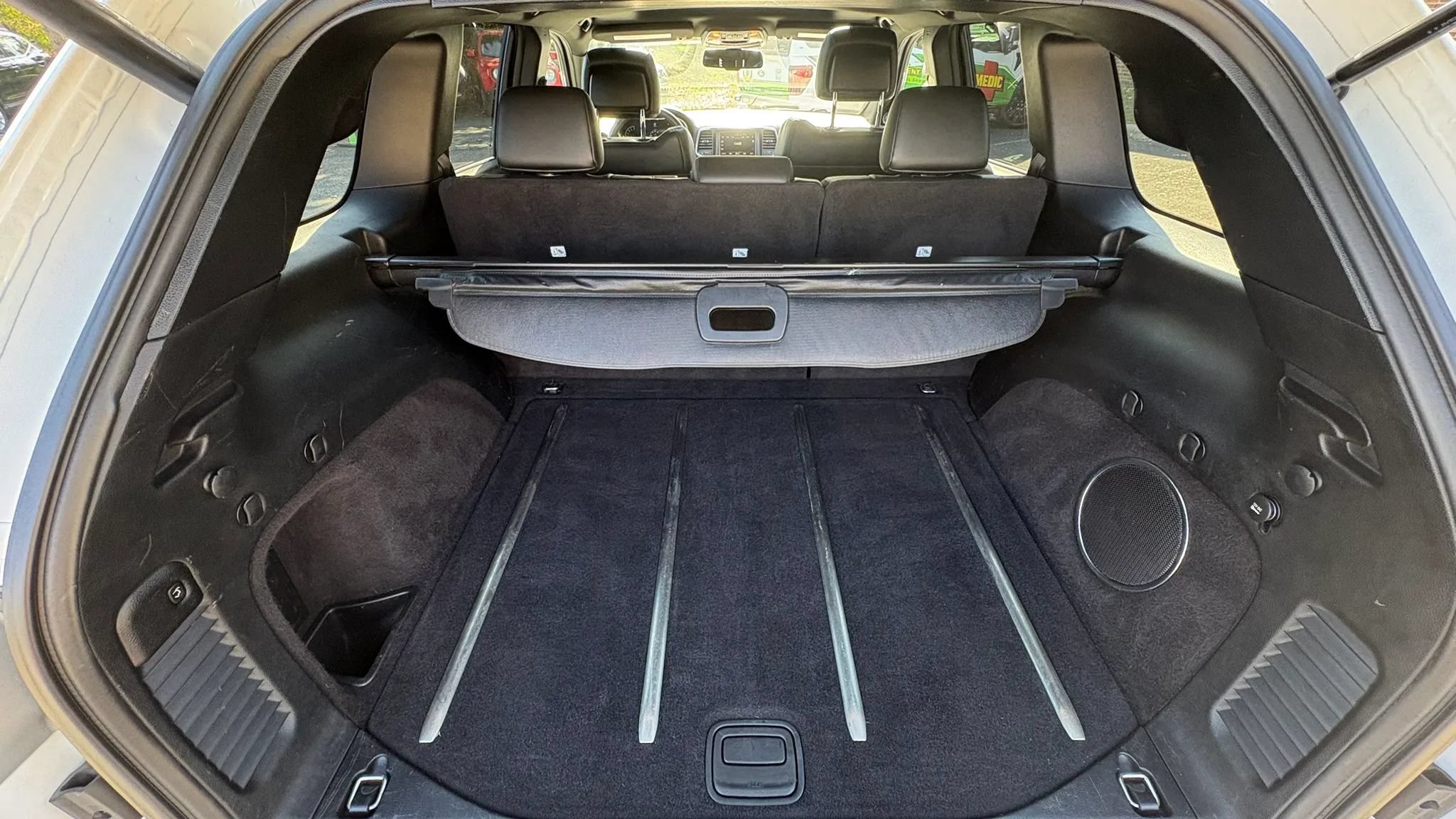 Used 2014 Jeep Grand Cherokee Limited AWD/4WD image 25