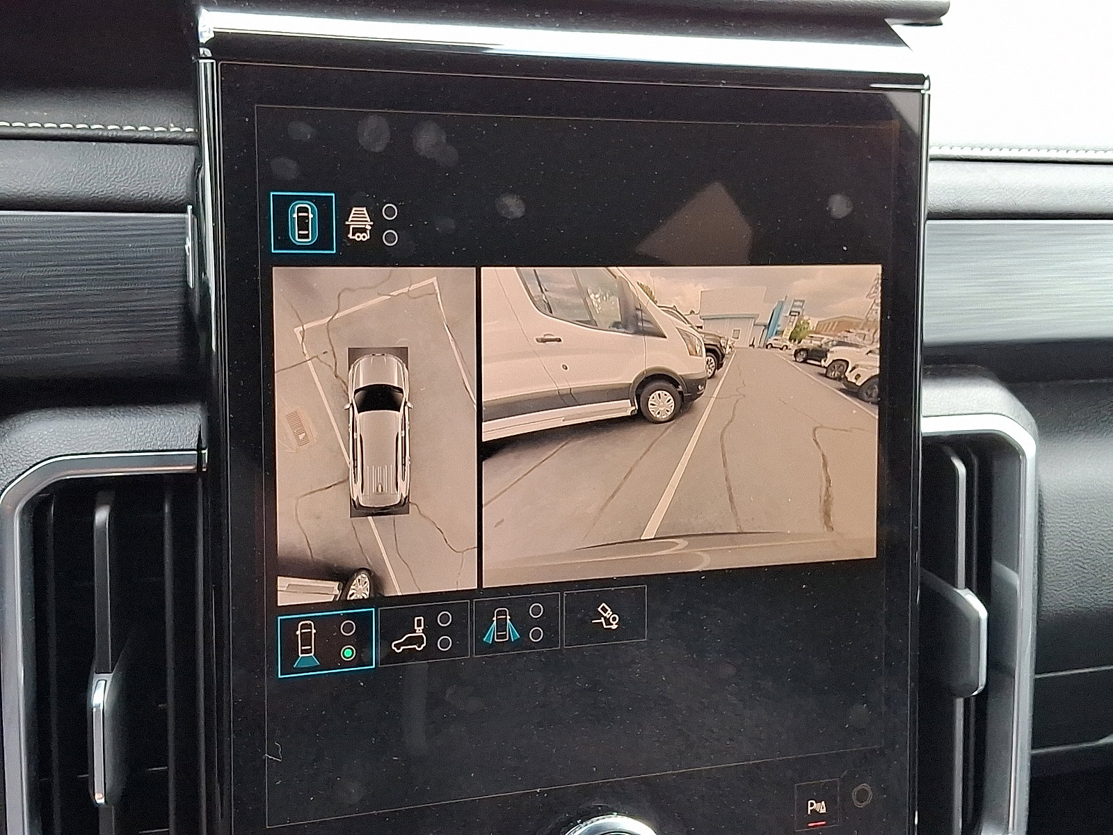 Certified 2025 GMC Acadia Elevation image 23