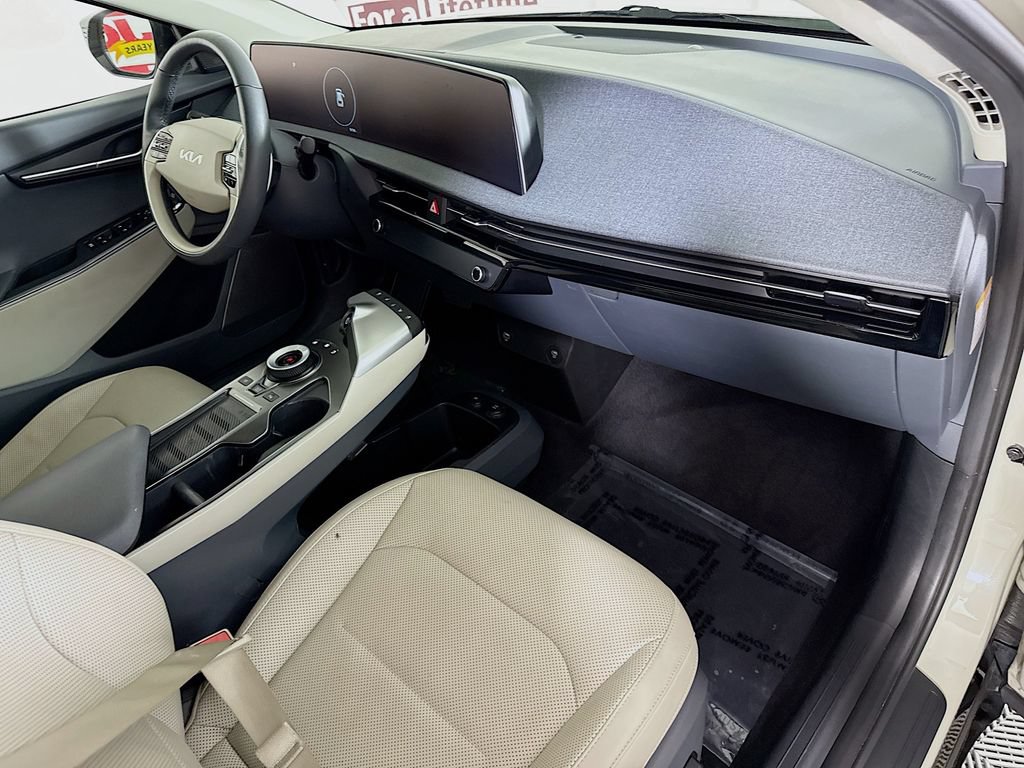 Used 2022 Kia EV6 Wind w/ Wind Technology Package AWD/4WD image 32