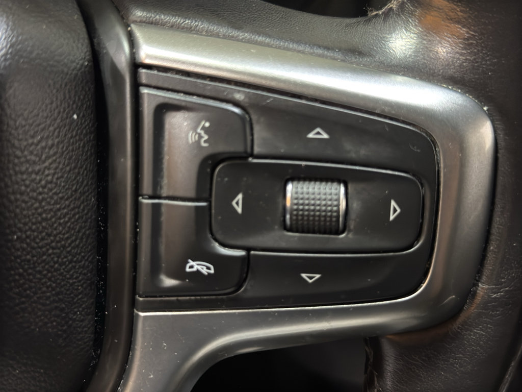 Used 2021 Chevrolet Silverado 1500 LTZ w/ Z71 Off-Road Package AWD/4WD image 26