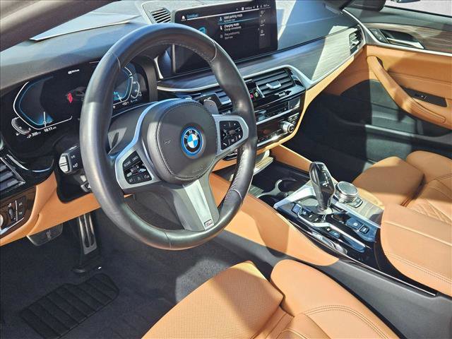 Certified 2023 BMW 530e w/ M Sport Package image 10
