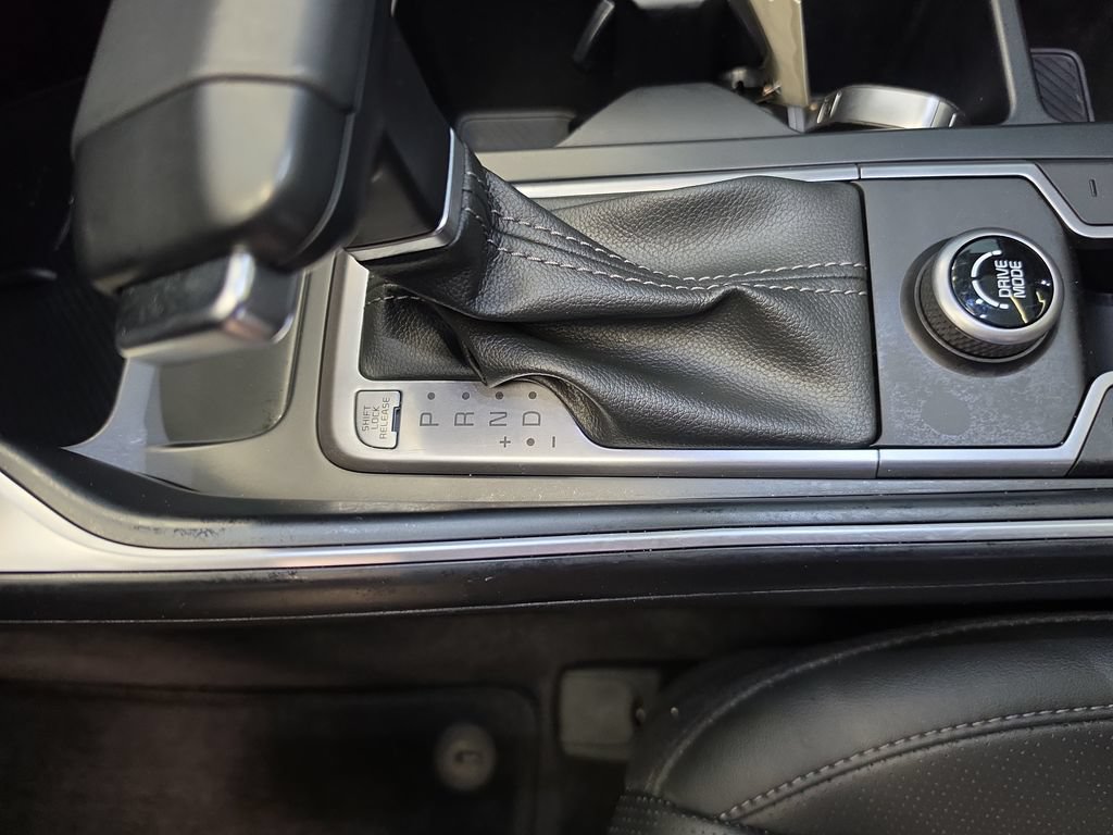 Certified 2024 Kia Sorento S w/ Panoramic Sunroof Package FWD image 34