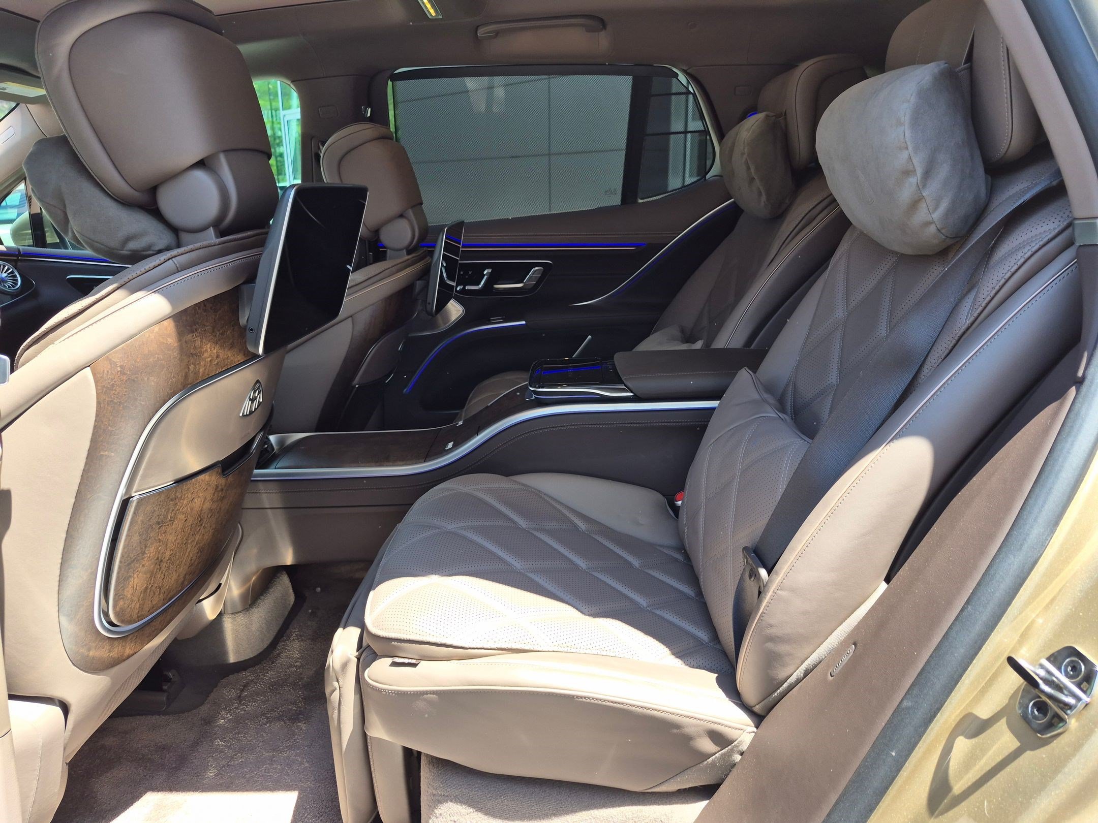 Certified 2024 Mercedes-Benz Maybach EQS 680 4MATIC image 26