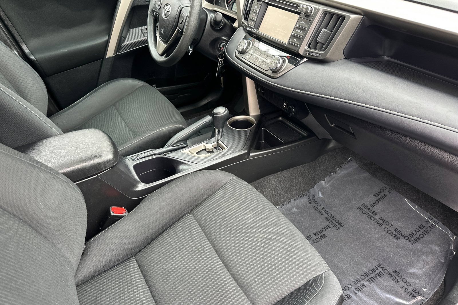 Used 2015 Toyota RAV4 XLE AWD/4WD image 17