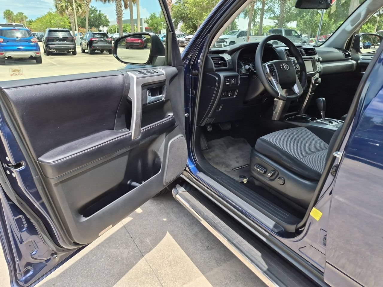 Used 2017 Toyota 4Runner SR5 RWD image 8