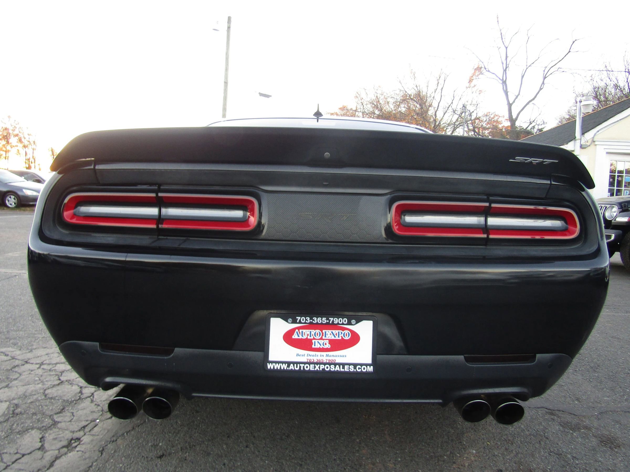 Used 2015 Dodge Challenger SRT w/ Technology Group image 6