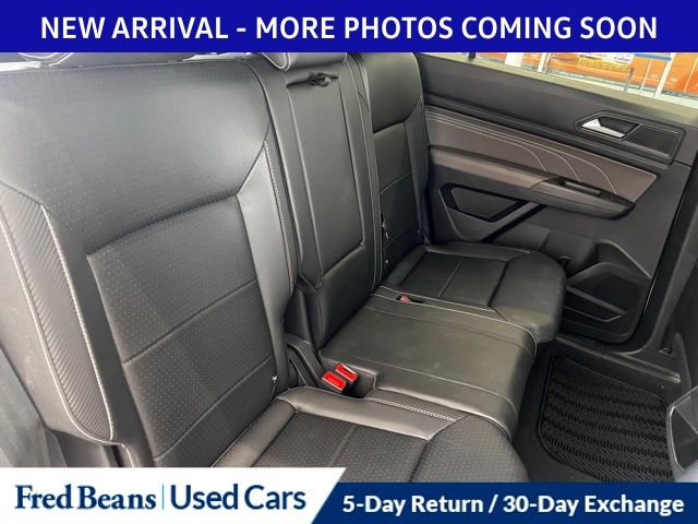 Used 2023 Volkswagen Atlas Cross Sport SE w/ Panoramic Sunroof Package image 7