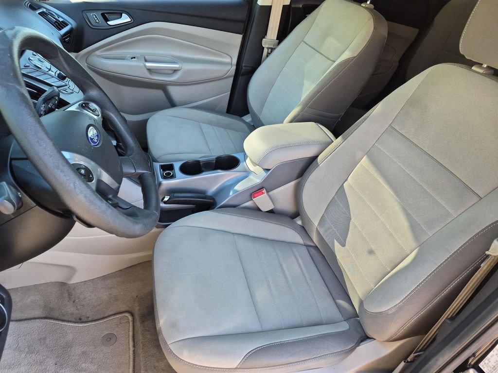 Used 2015 Ford Escape SE FWD image 16