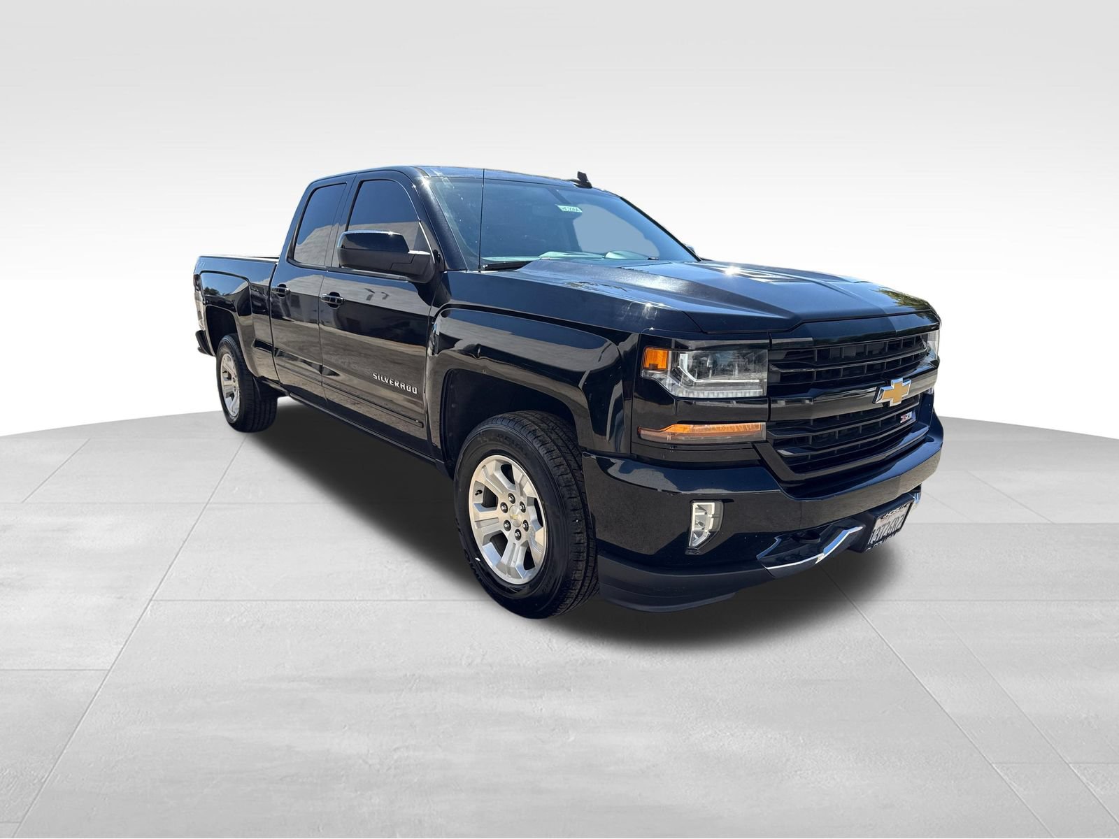 Used 2018 Chevrolet Silverado 1500 LT w/ All Star Edition AWD/4WD image 7
