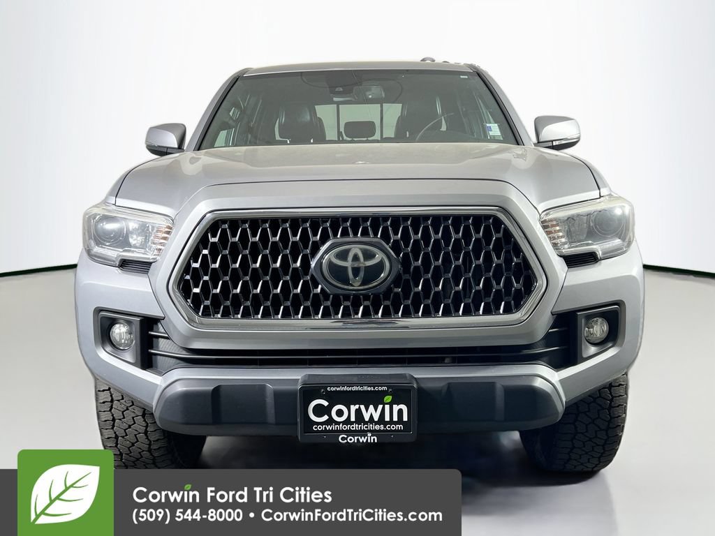 Used 2019 Toyota Tacoma TRD Off-Road w/ TRD Premium Off Road Package AWD/4WD image 4