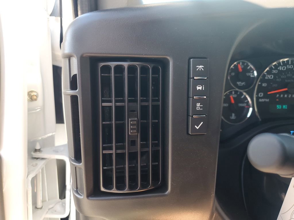 New 2026 Chevrolet Express 3500 w/ Power Convenience Package image 32