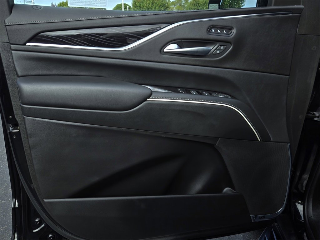 Used 2023 Cadillac Escalade Sport image 11