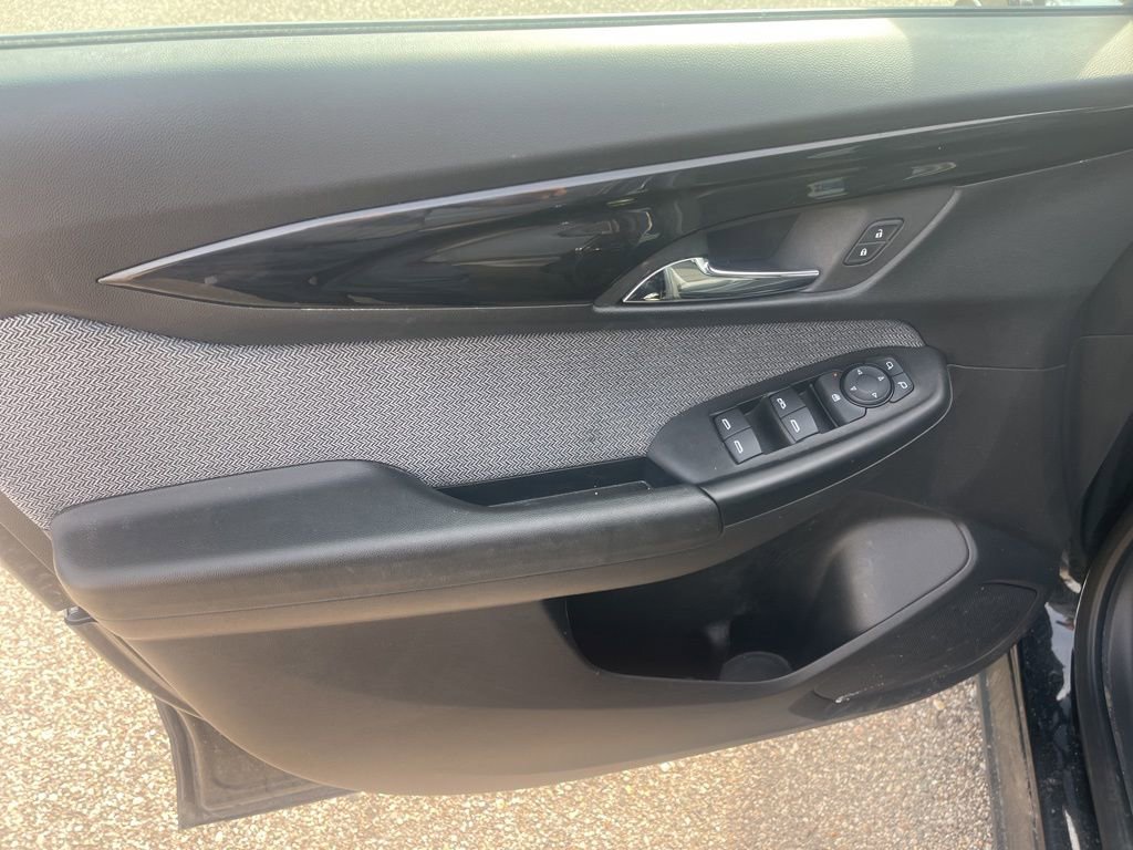 Used 2025 Chevrolet TrailBlazer LT w/ Driver Confidence Package image 21