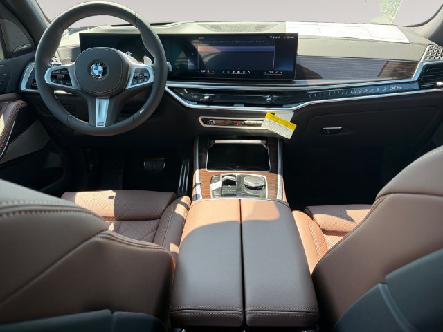 New 2026 BMW X5 xDrive40i w/ M Sport Package AWD/4WD image 10