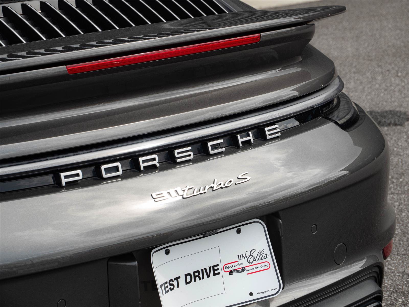 Certified 2021 Porsche 911 Turbo S AWD/4WD image 31