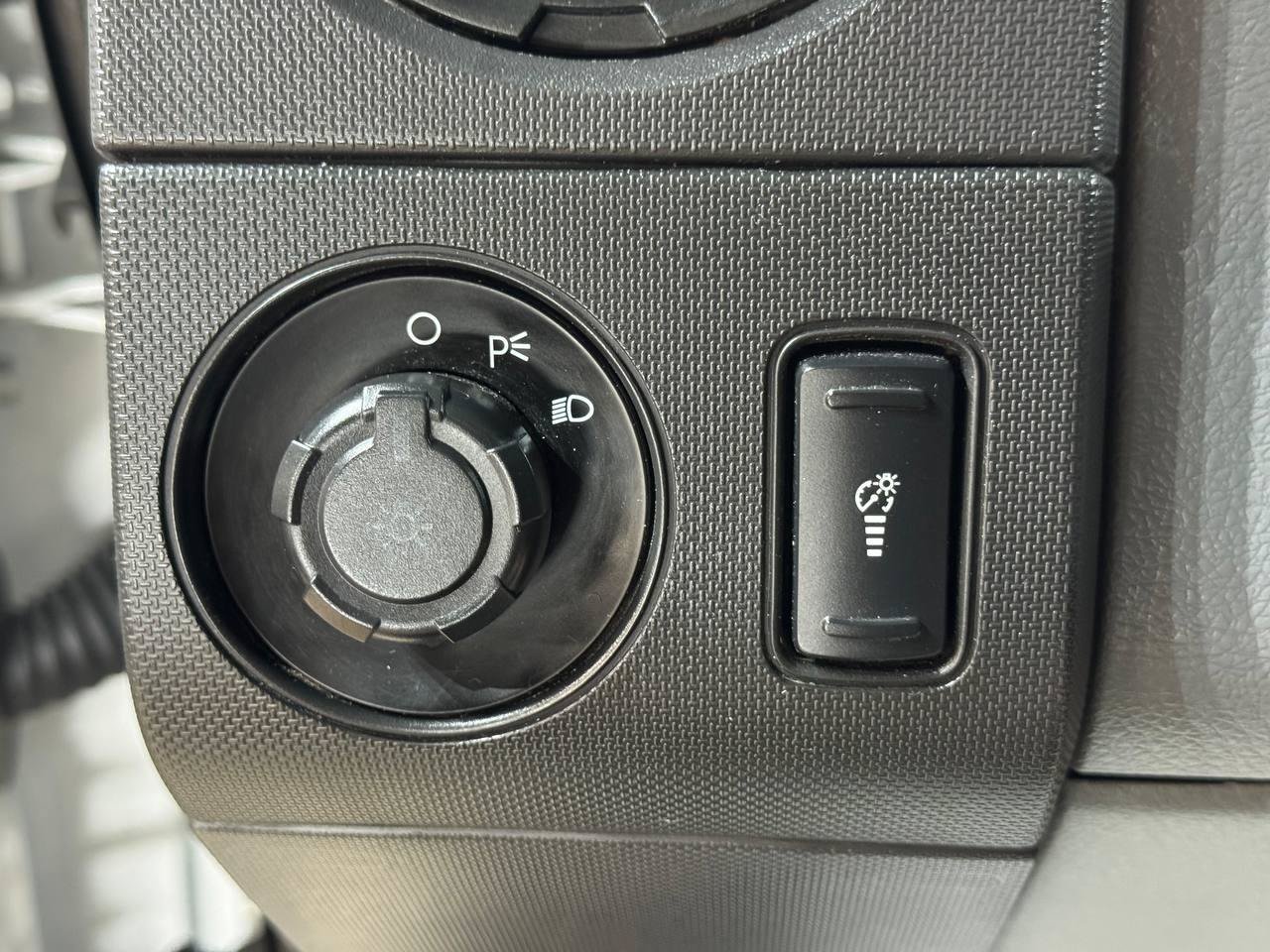 Used 2015 Ford F250 XL w/ Power Equipment Group RWD image 18