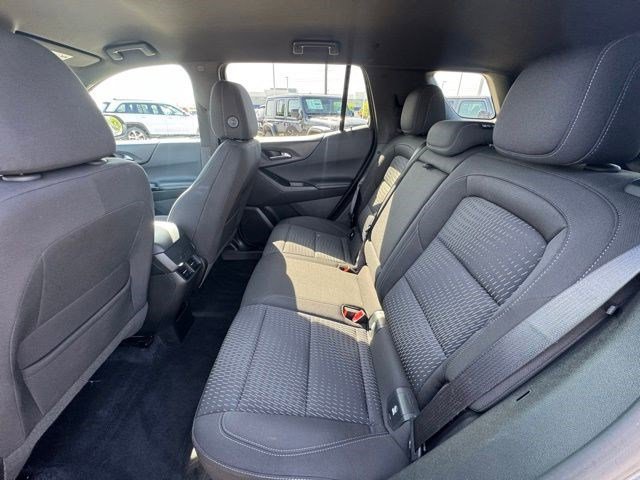 Used 2025 Chevrolet Equinox LT AWD/4WD image 29