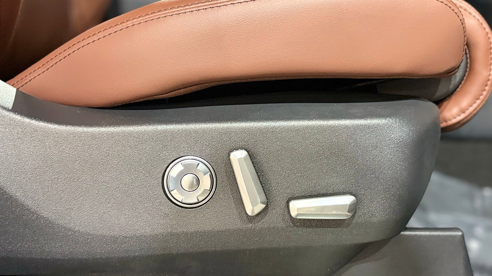 New 2026 Lincoln Navigator L Reserve image 62