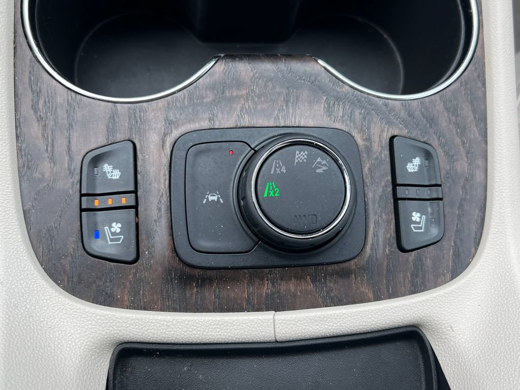 Used 2020 GMC Acadia Denali w/ LPO, Adventure Package AWD/4WD image 39