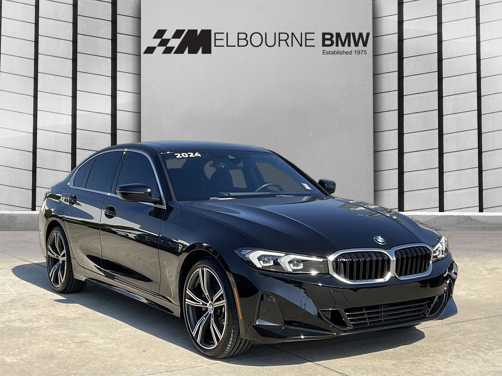 Certified 2024 BMW 330i Sedan w/ Premium Package image 1