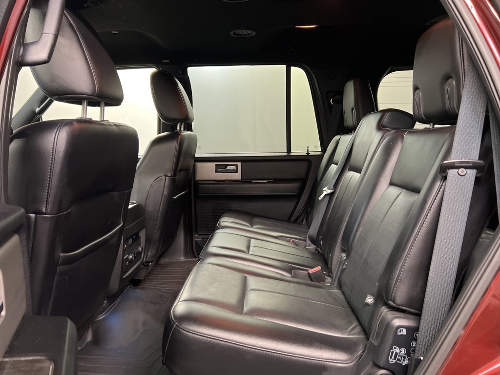 Used 2015 Ford Expedition Limited image 29