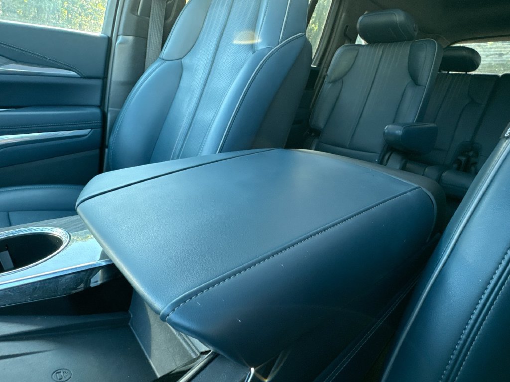 Used 2025 Cadillac Escalade IQ Luxury 2 AWD/4WD image 23