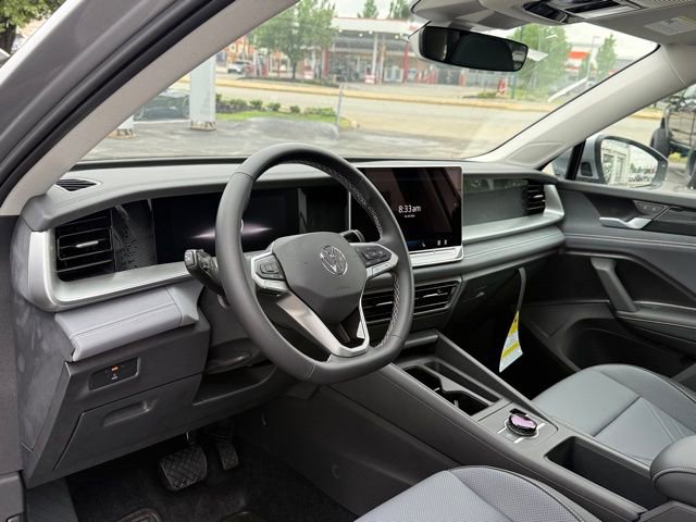 New 2026 Volkswagen Tiguan SE FWD image 9