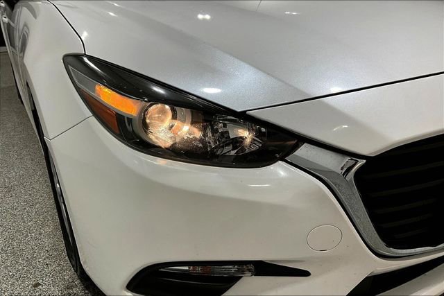 Used 2018 MAZDA MAZDA3 Sport w/ Preferred Equipment Package image 32