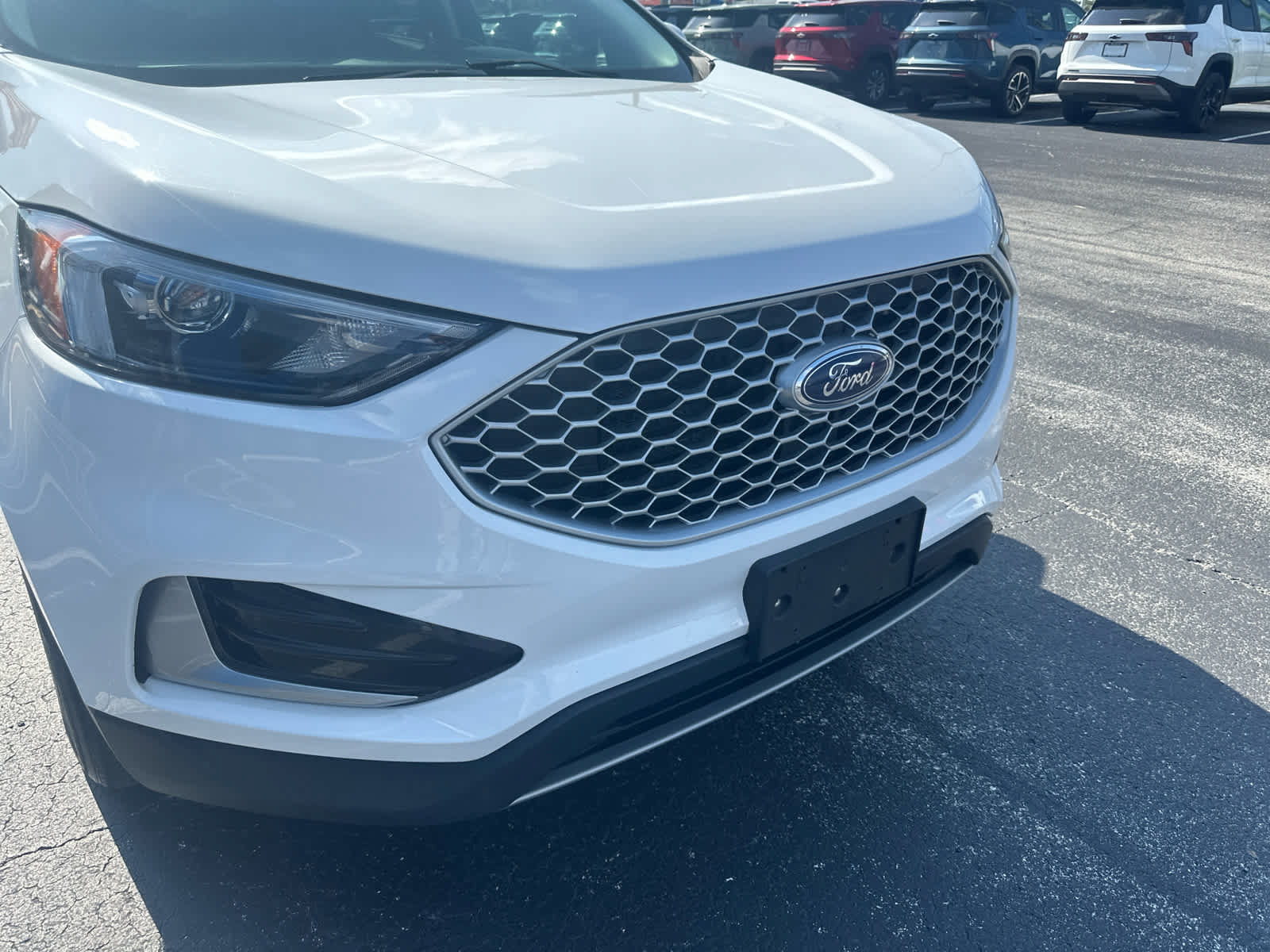 Used 2024 Ford Edge SEL AWD/4WD image 8