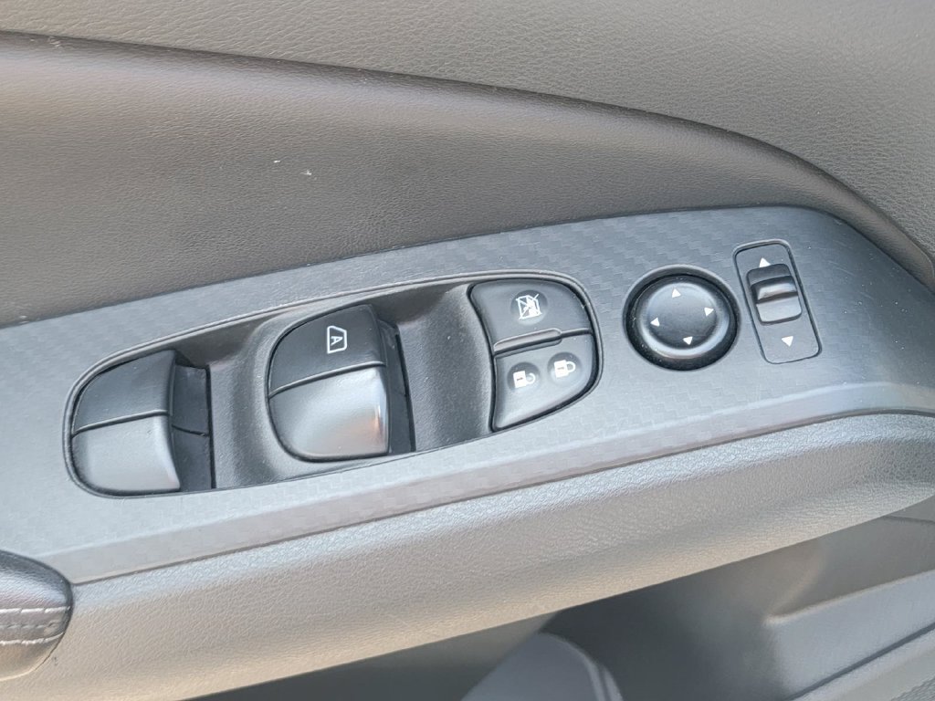 Used 2024 Nissan Altima 2.5 SV FWD image 33
