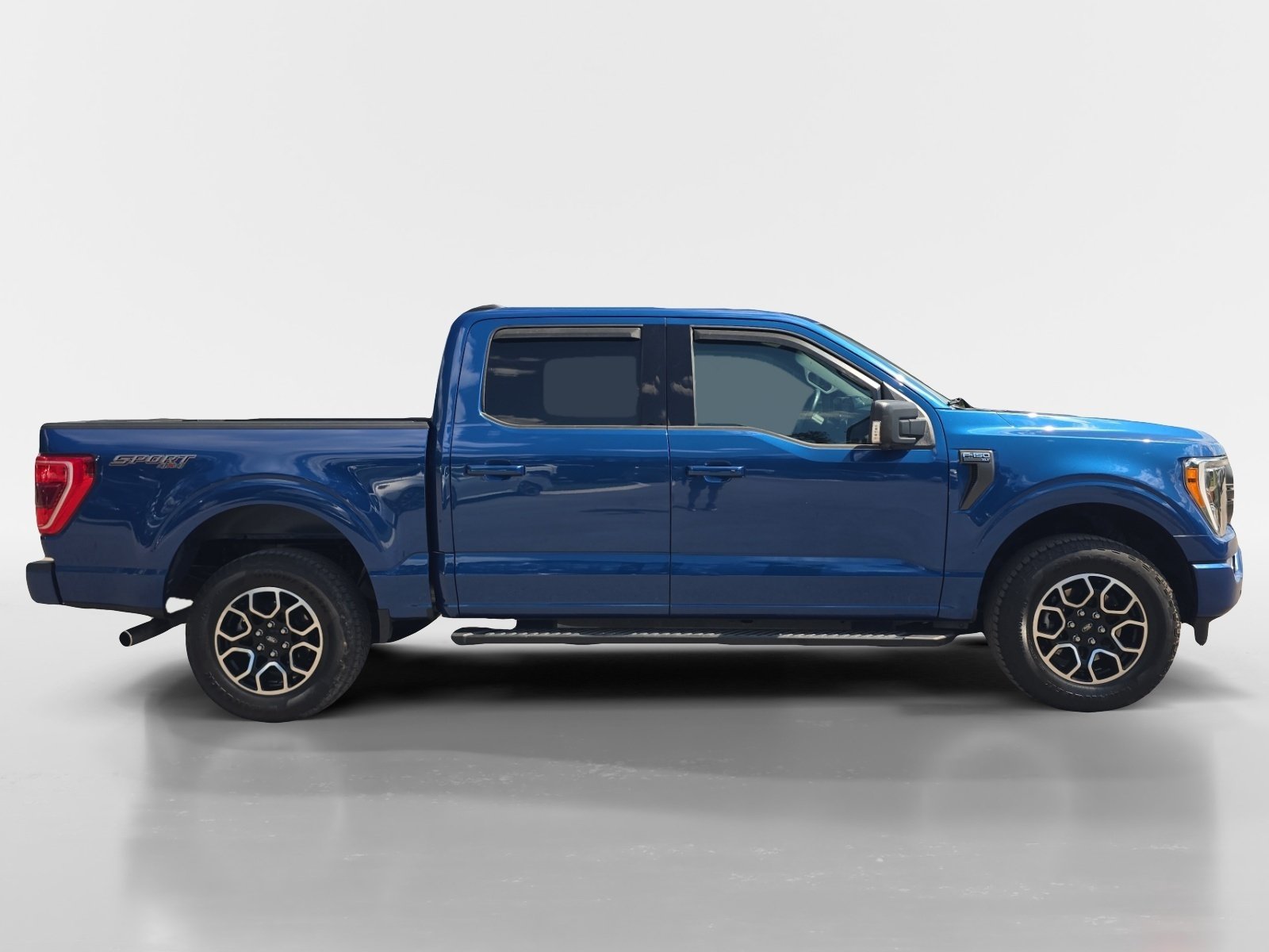 Used 2022 Ford F150 XLT w/ Equipment Group 302A High AWD/4WD image 7