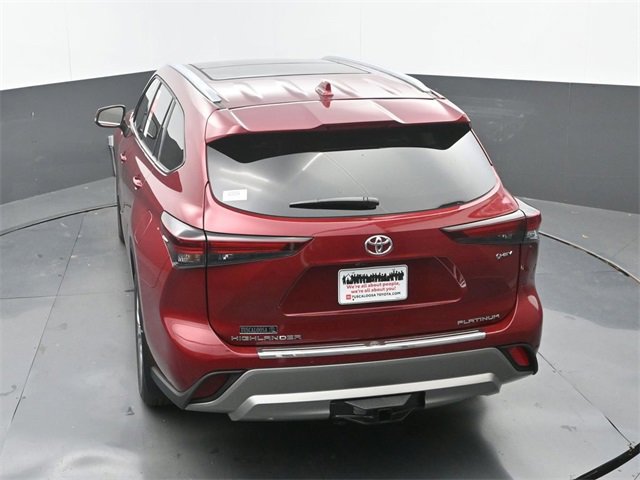 New 2026 Toyota Highlander Platinum image 30