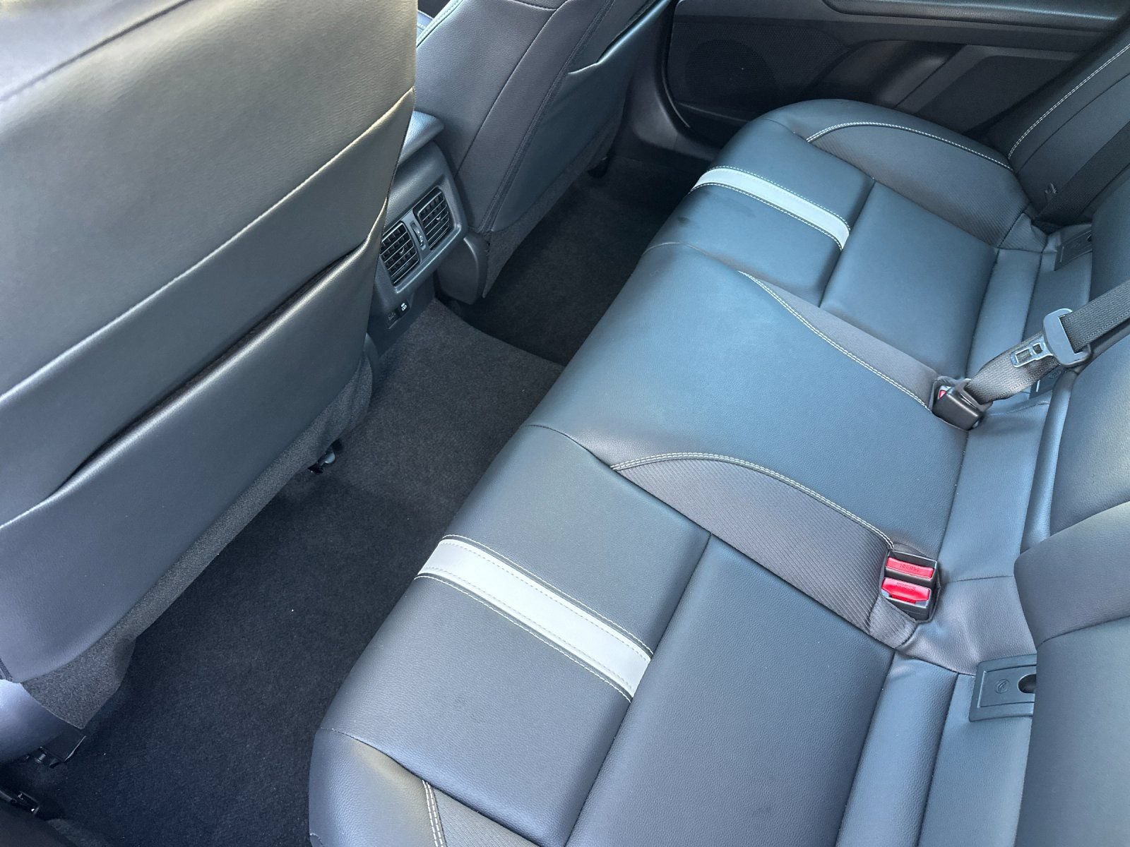 Used 2026 Toyota Camry SE w/ Convenience Package FWD image 12