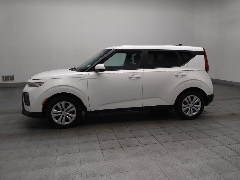 Used 2022 Kia Soul LX FWD image 2