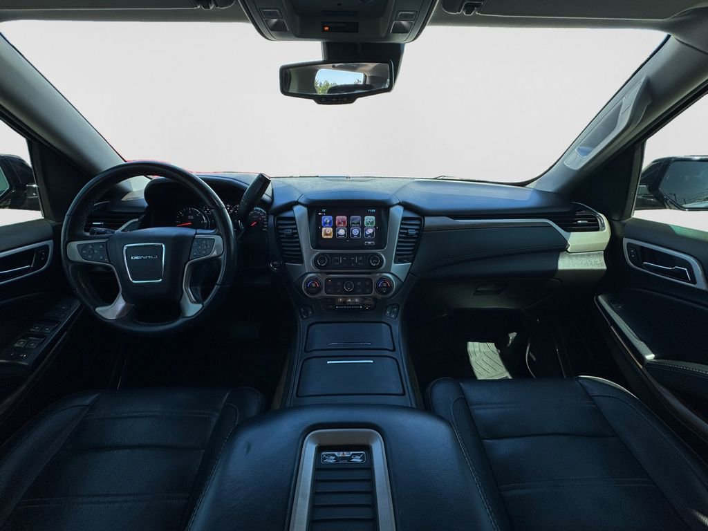 Used 2020 GMC Yukon Denali w/ Denali Premium Package AWD/4WD image 16