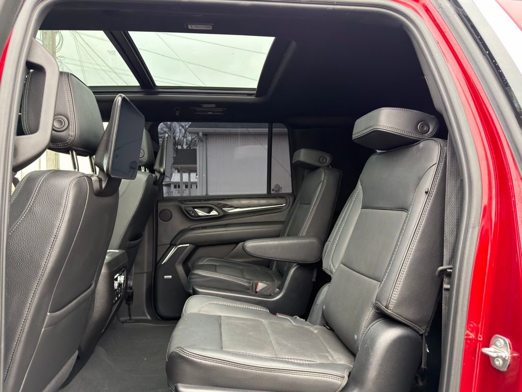 Used 2023 GMC Yukon XL Denali w/ Denali Reserve Package image 38
