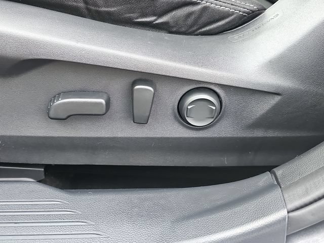 Used 2023 Subaru Outback Premium AWD/4WD image 29