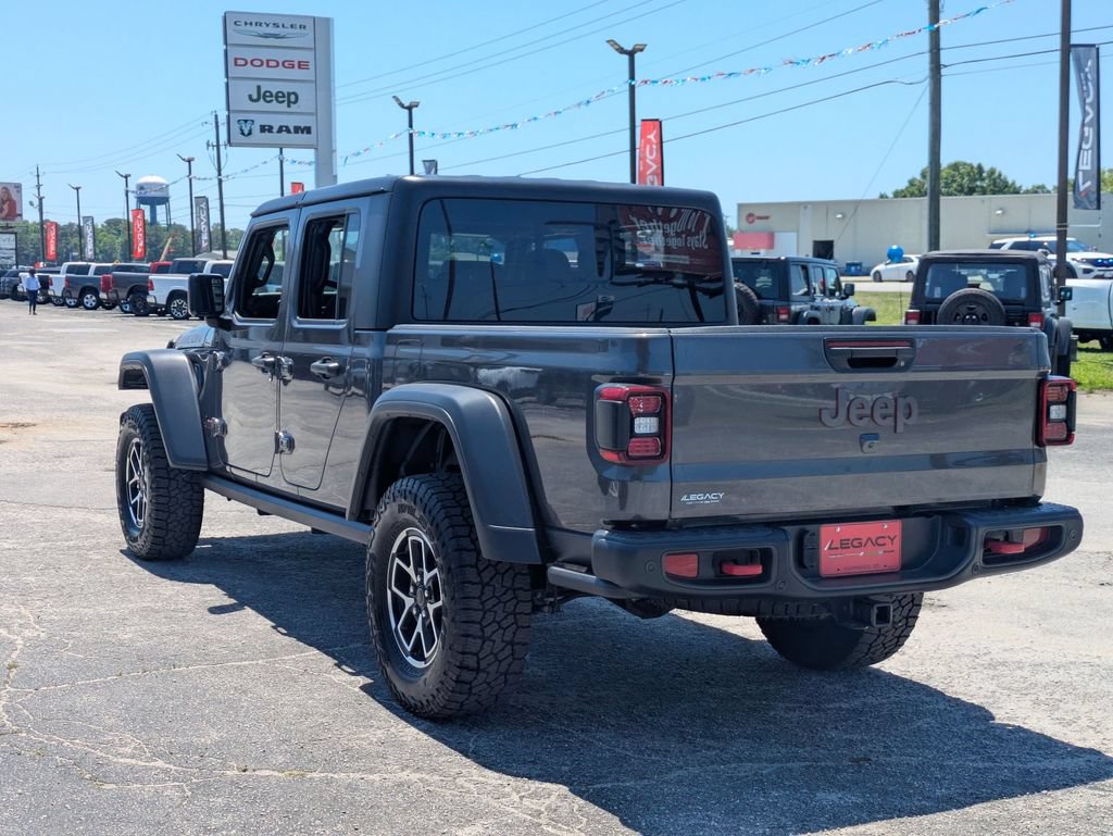 Used 2024 Jeep Gladiator Rubicon w/ Safety Group AWD/4WD image 5