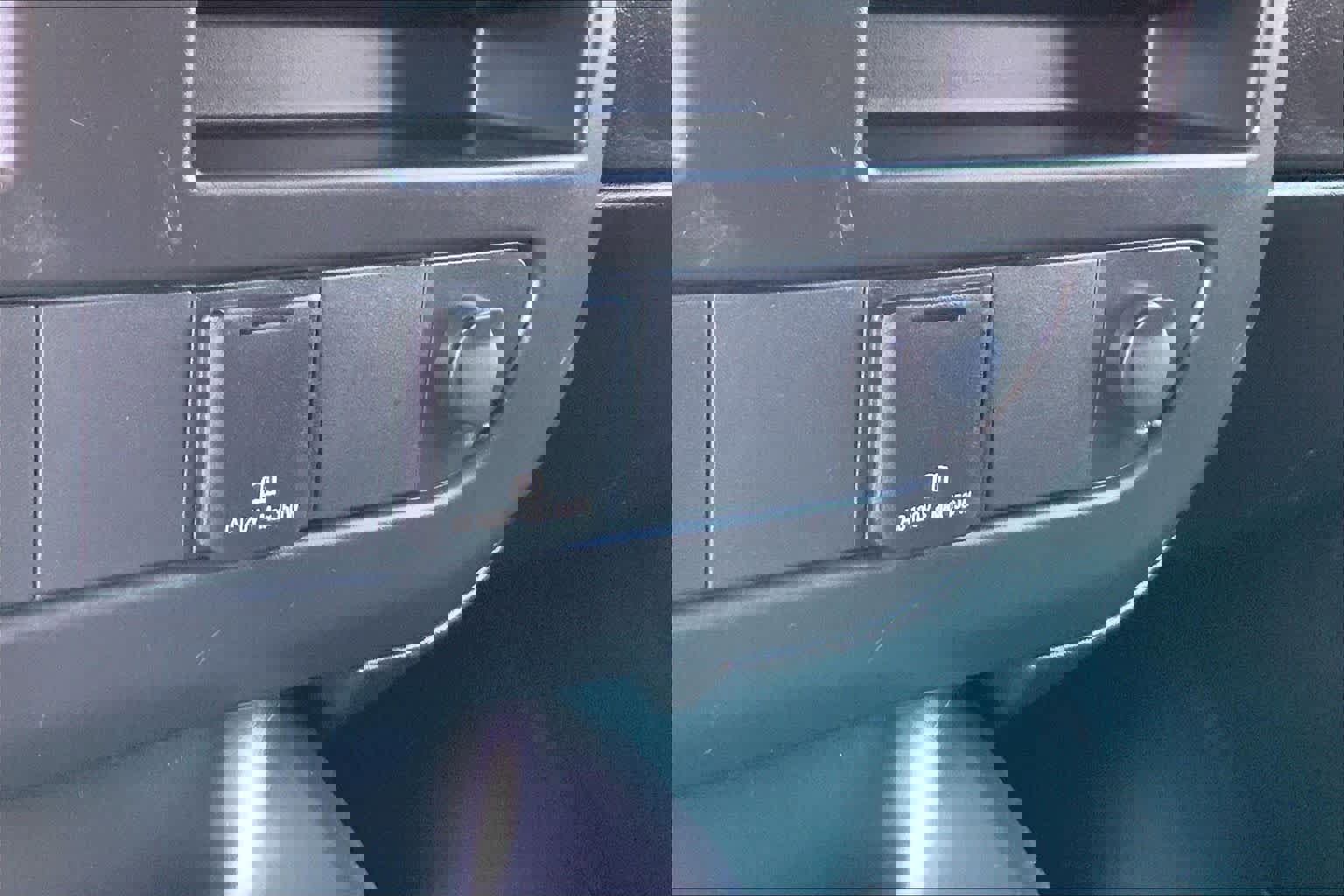 Used 2021 Chevrolet Express 2500 w/ Driver Convenience Package image 25