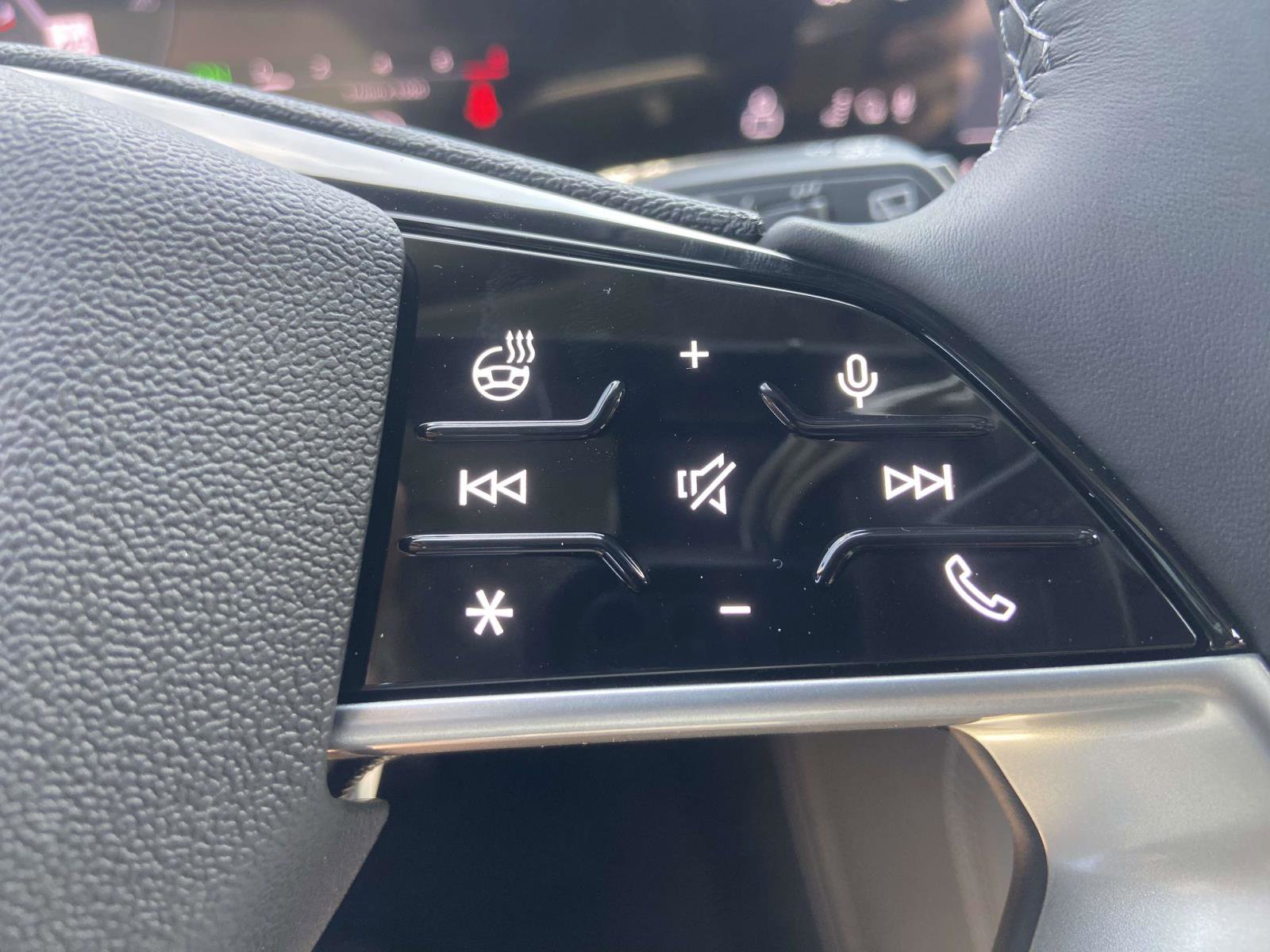 New 2025 Audi Q5 Prestige image 23