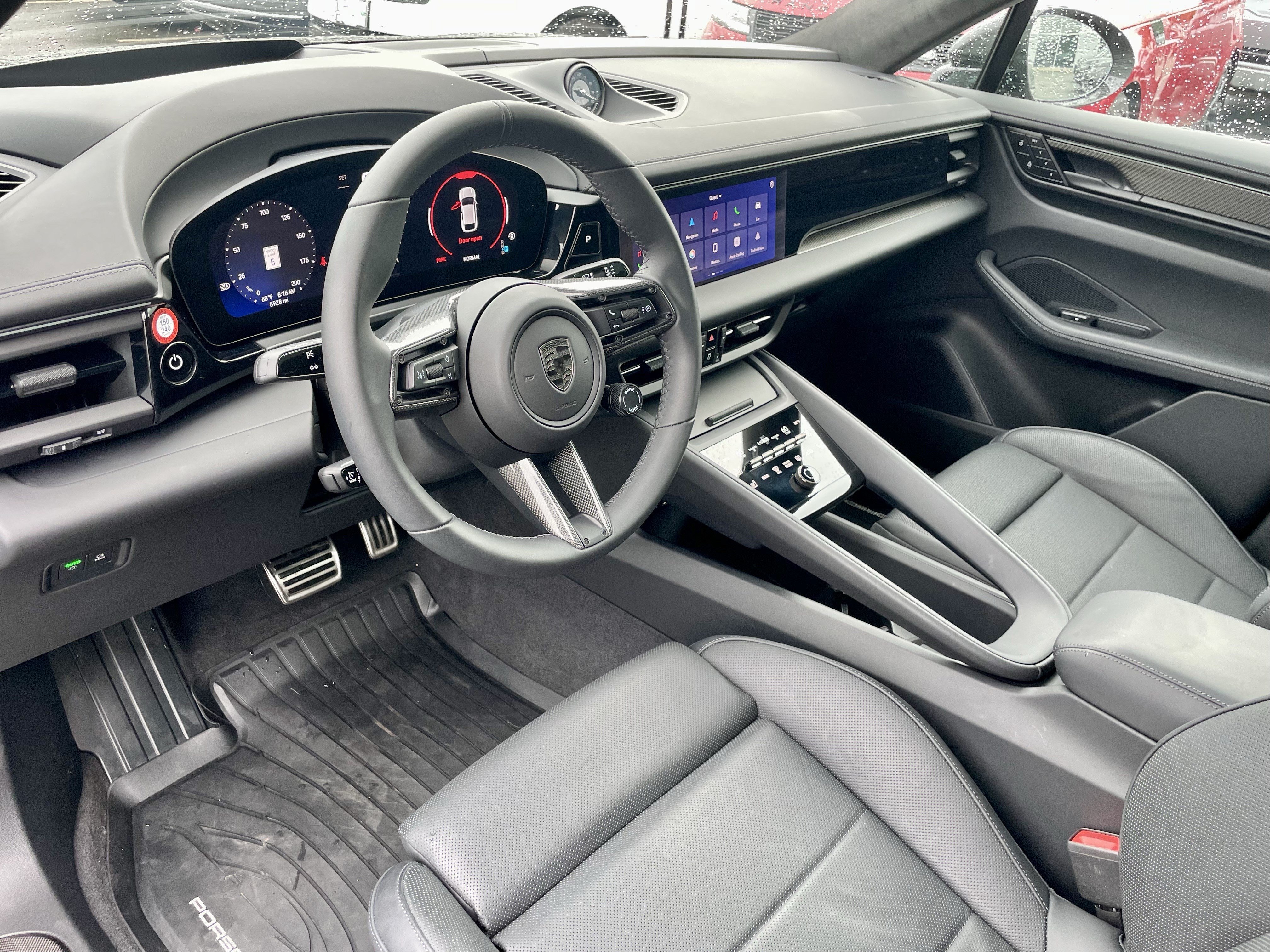 Used 2025 Porsche Macan Turbo Electric AWD/4WD image 13