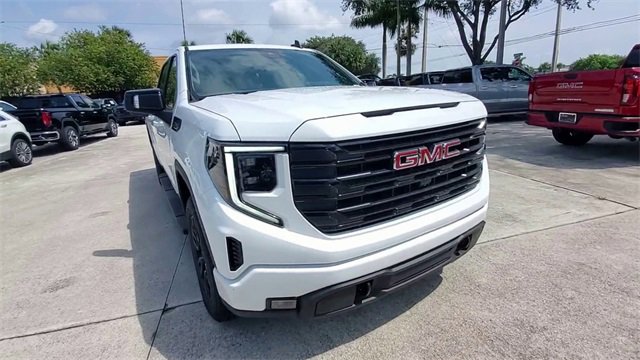 Used 2023 GMC Sierra 1500 Elevation w/ Preferred Package image 3
