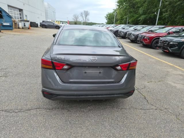 Used 2024 Nissan Altima 2.5 S FWD image 6