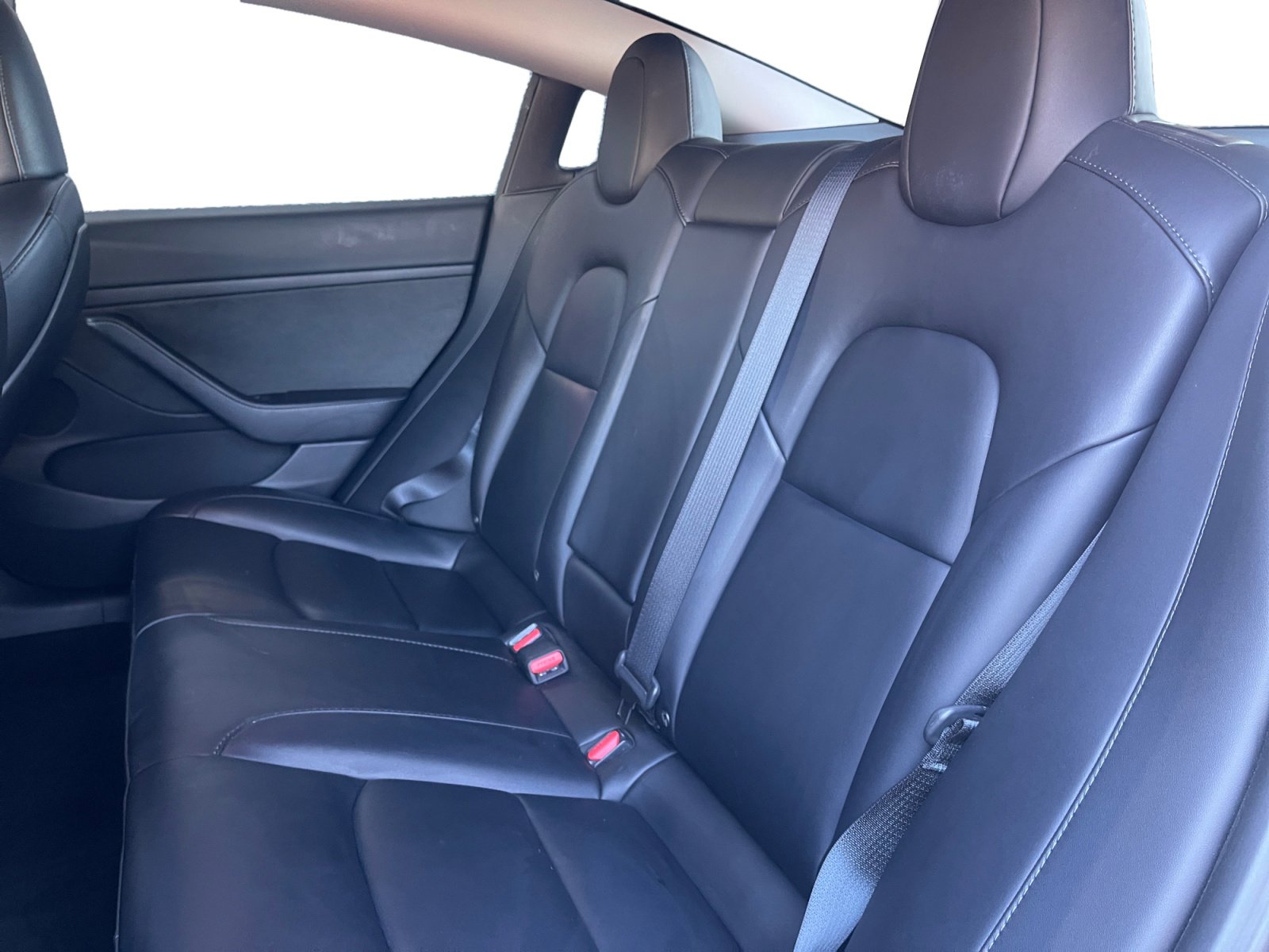 Used 2023 Tesla Model 3 Standard Range image 13