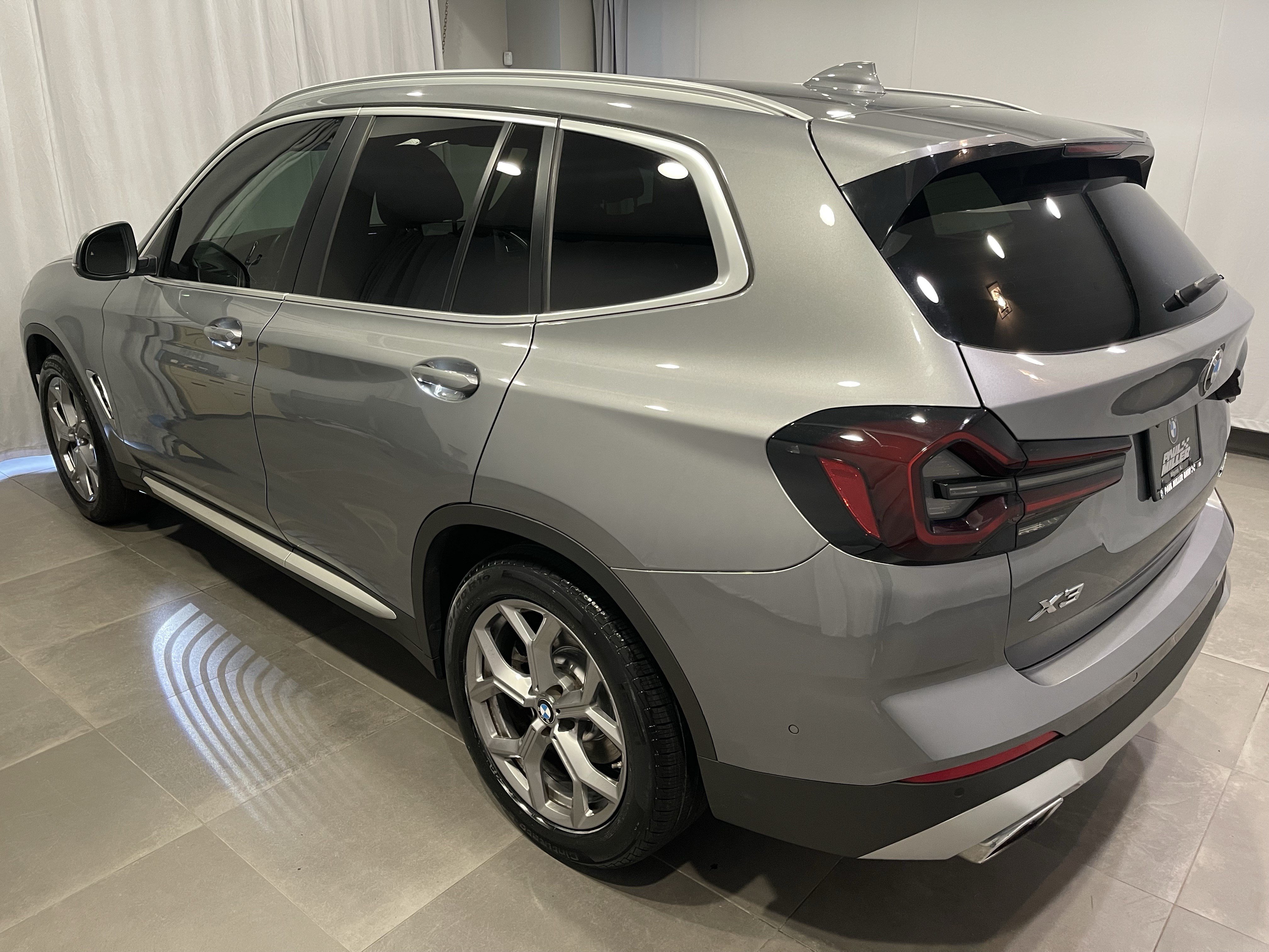 Certified 2023 BMW X3 xDrive30i w/ Premium Package AWD/4WD image 4