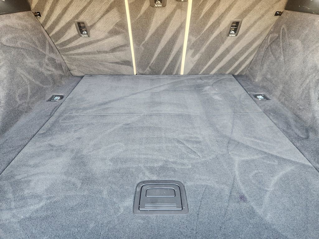 Used 2021 Audi e-tron Premium Plus w/ Premium Plus Package image 34