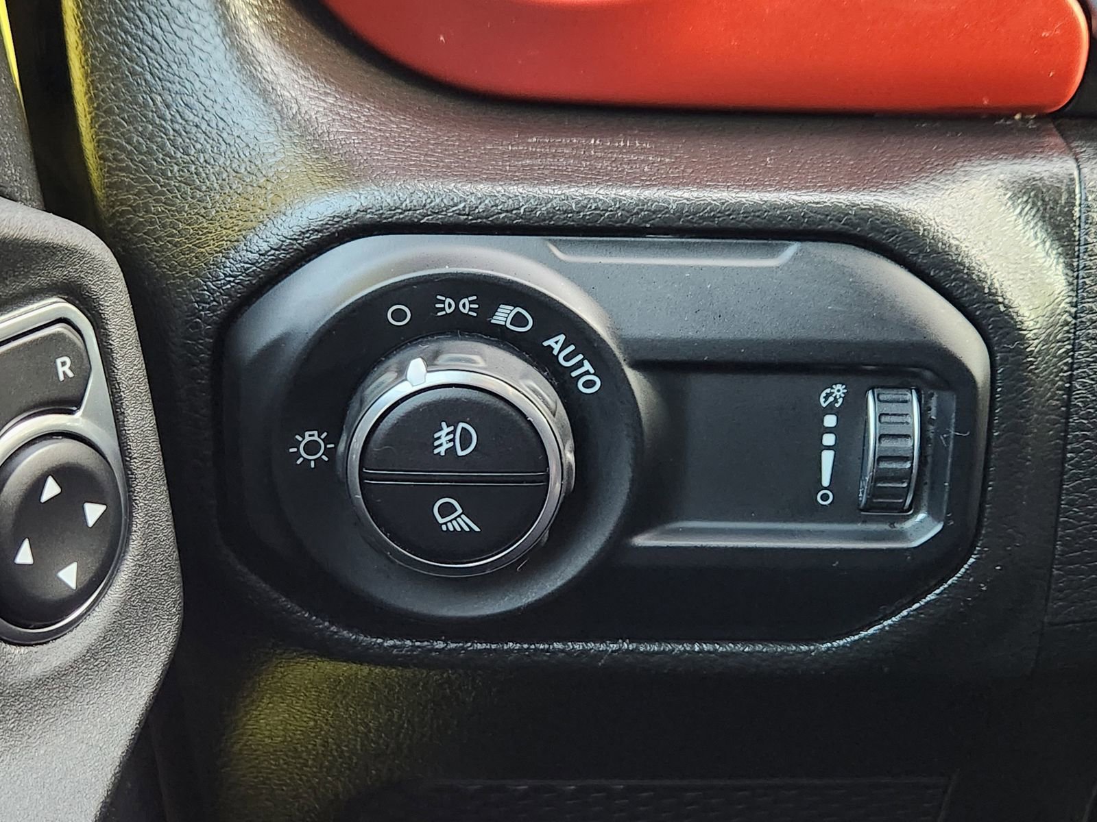 Used 2023 Jeep Gladiator Rubicon w/ Cold Weather Group image 26