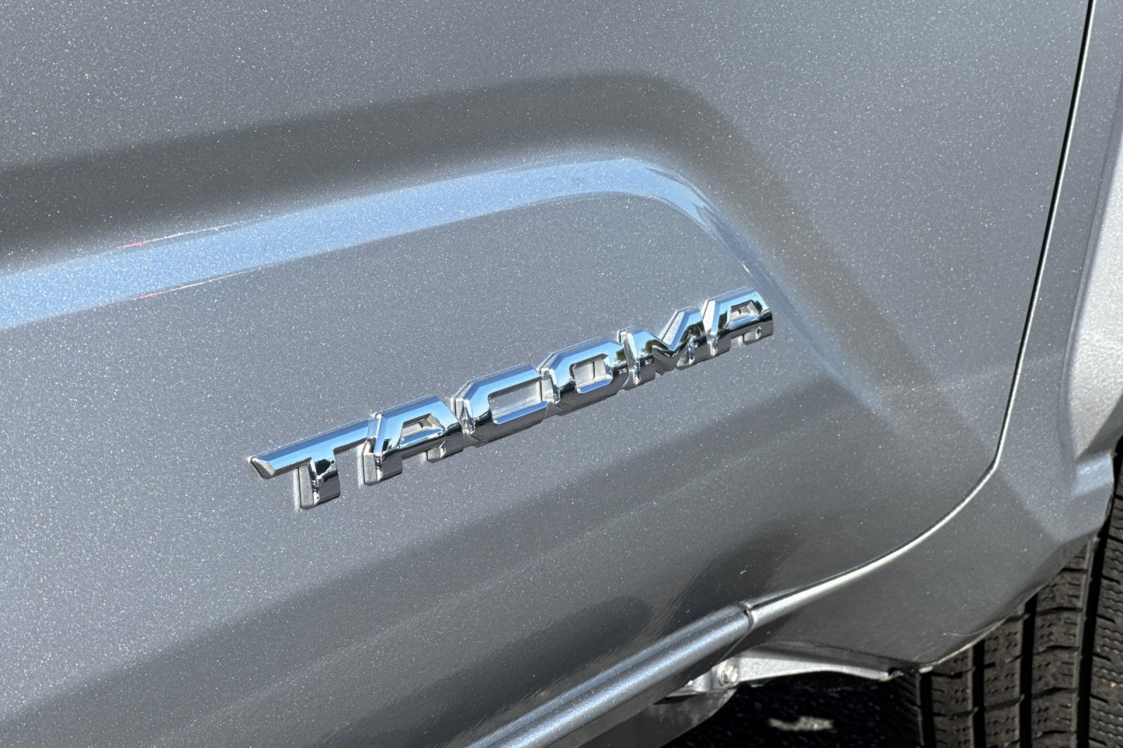 Certified 2025 Toyota Tacoma SR5 w/ SR5 Upgrade Package AWD/4WD image 14