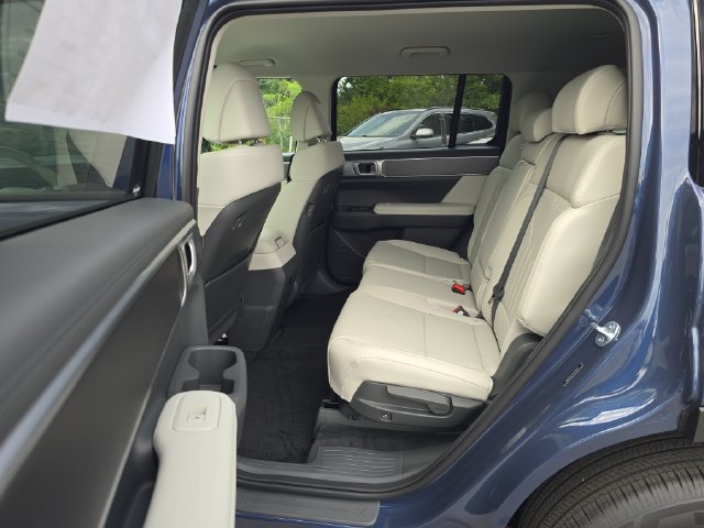 New 2027 Hyundai Santa Fe SEL FWD image 14