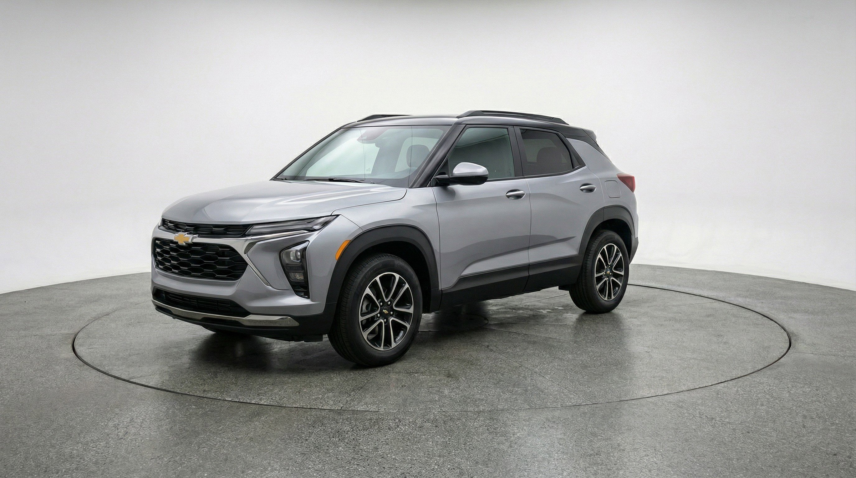 Used 2025 Chevrolet TrailBlazer LT image 3